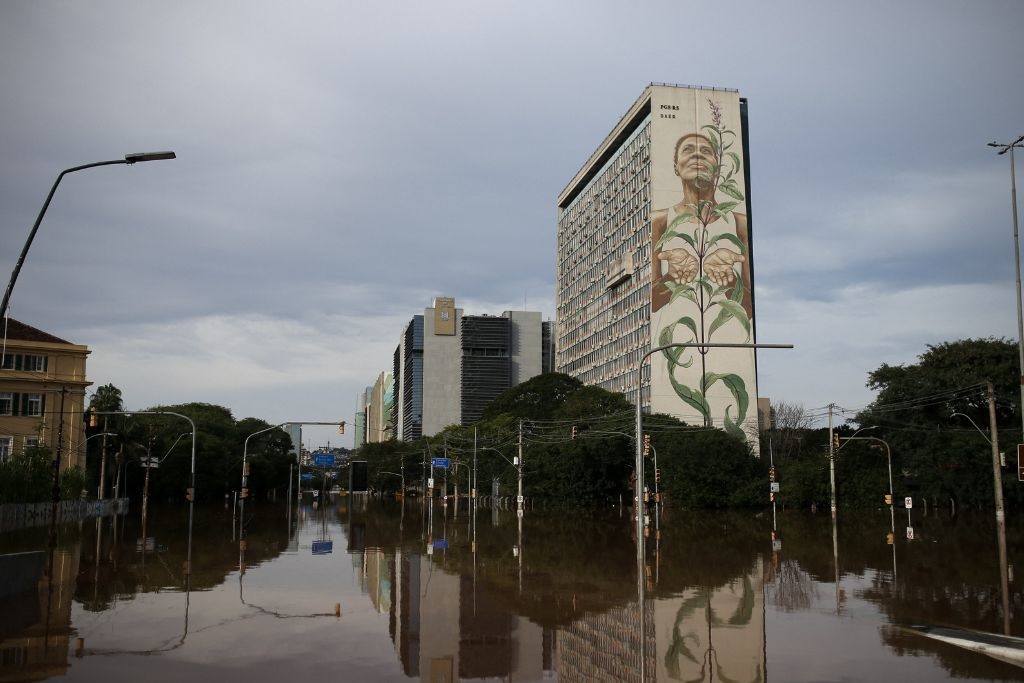 News24 | 128 still missing as death toll from heavy rains in Brazil rises to 100