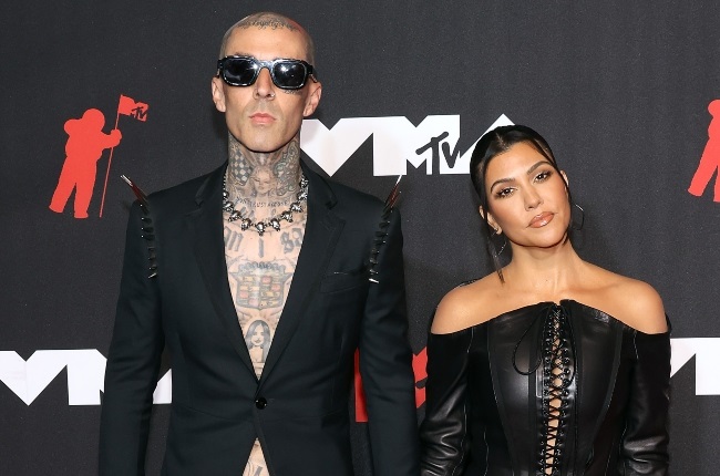 Travis Barker popped the question to Kourtney Kardashian on the beach in California over the weekend. (PHOTO: Gallo Images / Getty Images)