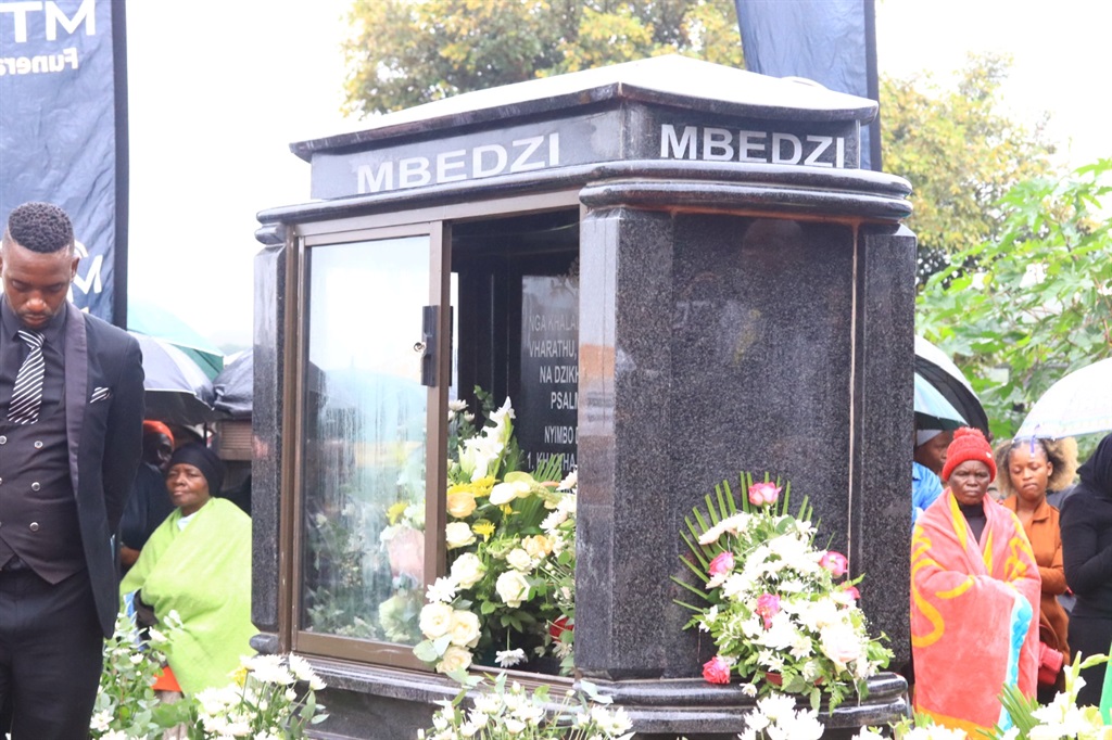 Mourners at the funeral service of Funanani Mbedzi
