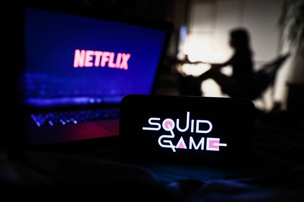squid-game-sees-netflix-subscriptions-skyrocket-as-millions-sign-up-fin24