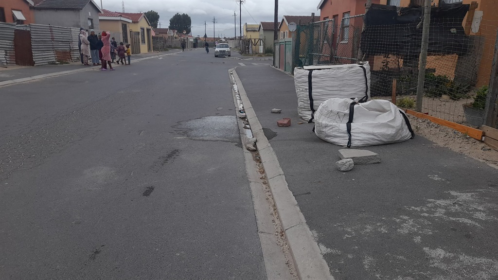 Residents from the Boystown area in Nyanga were shocked after a teenager was shot during a robbery. Photo by Lulekwa Mbadamane