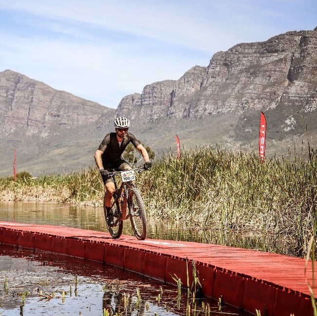 The THIRSTI floating bridge was a standout feature on Stage 3 of the Cape Epic (Photo: THIRSTI)