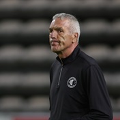 Middendorp disagrees with Sundowns' penalty