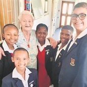Warming Hearts: Stulting Primary’s annual winter elderly outreach