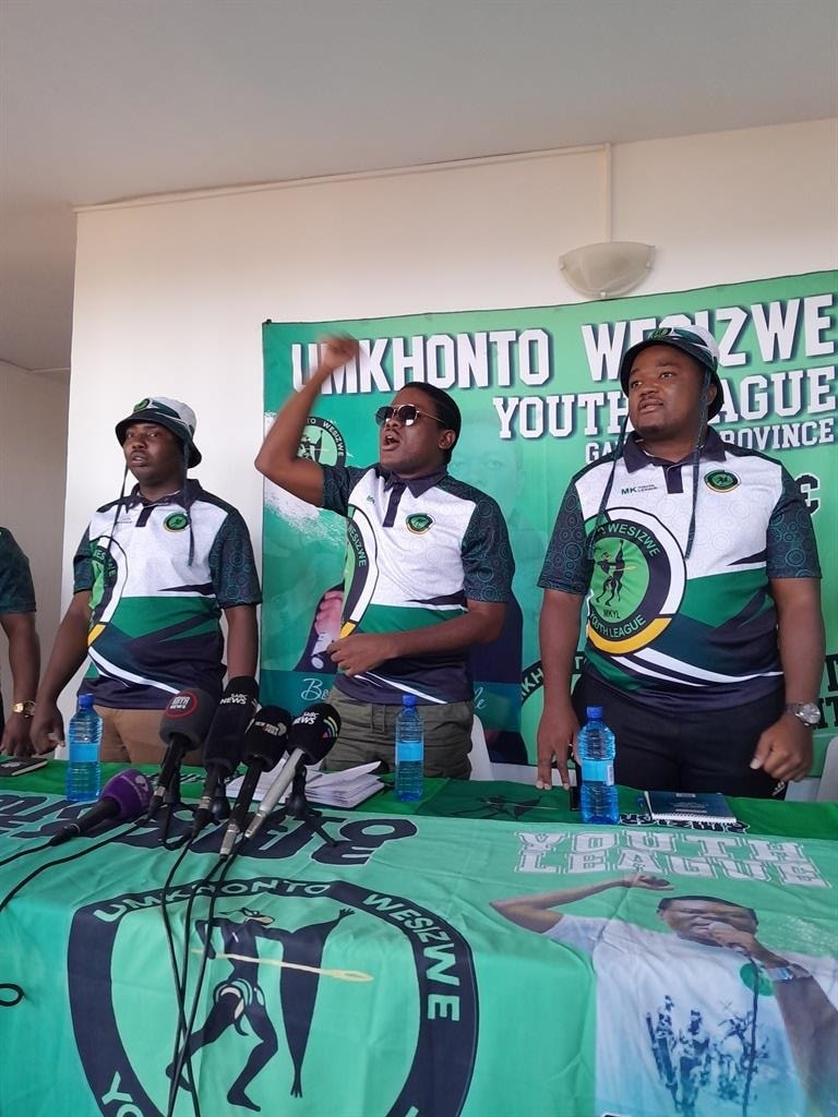 (Middle) MK youth league interim president, Bonginkosi Khanyile has been axed. Photo by Mfundekelwa Mkhulisi