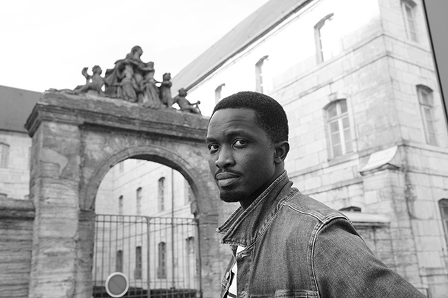 Portrait of Senegalese writer Mohamed Mbougar Sarr, (Photo: Sophie Bassouls/Sygma via Getty Images)