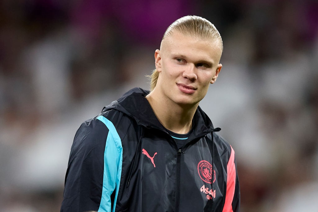 MADRID, SPAIN - APRIL 09: Erling Haaland of Manchester City looks on prior to the UEFA Champions League quarter-final first leg match between Real Madrid CF and Manchester City at Estadio Santiago Bernabeu on April 09, 2024 in Madrid, Spain. (Photo by Alvaro Medranda/Quality Sport Images/Getty Images)