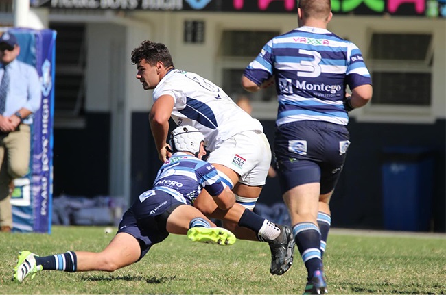 Wynberg captain Aden da Costa on the charge during his team's 30-27 win over Paarl Boys High on Saturday. (D. Redelinghuys/Paarl Boys High Facebook page)
