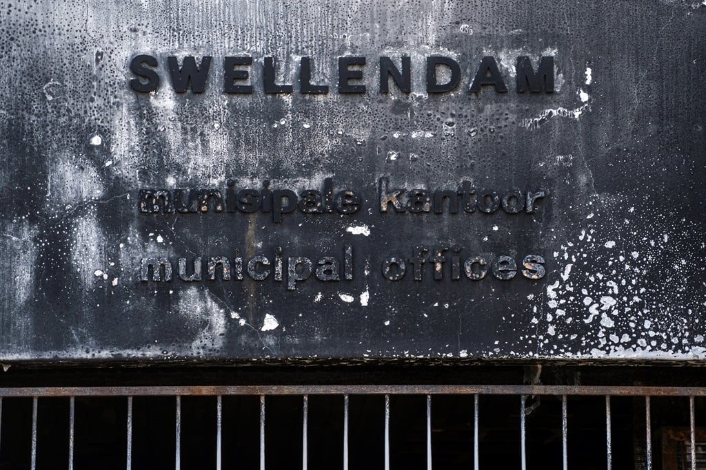 Swellendam Municipal Head Office damaged during un