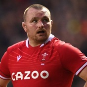 Back injury forces Wales hooker Owens into retirement