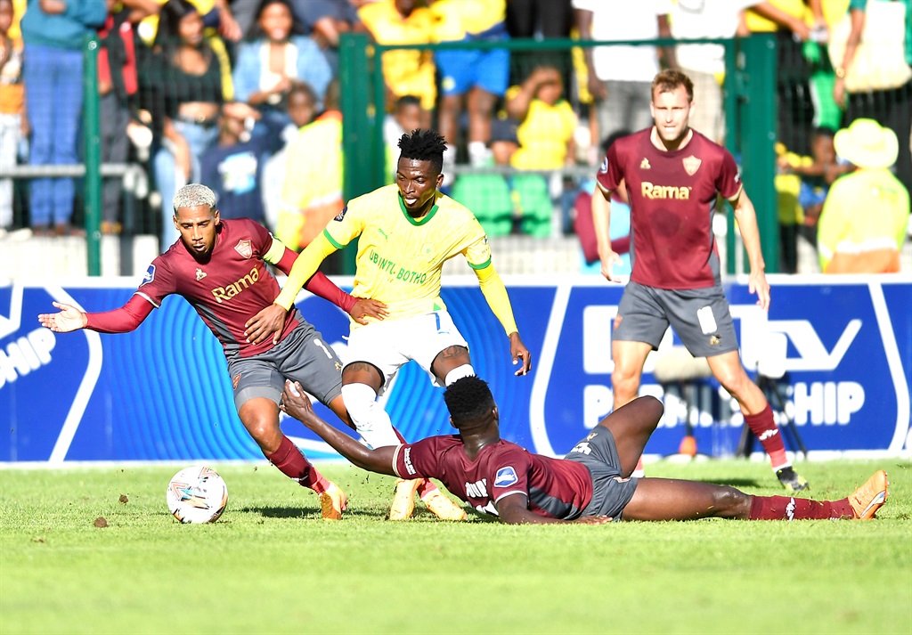 Deano van Rooyen and Lesiba Nku during the DStv Premiership match between Stellenbosch FC and Mamelodi Sundowns at Athlone Stadium on 18 May 2024 in Cape Town, South Africa. (Ashley Vlotman/Gallo Images)