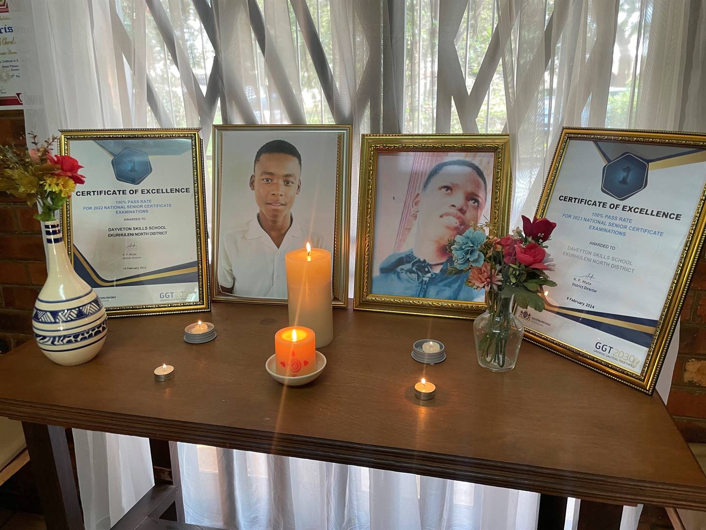 Tributes for Siphamandla Peterson (15) and Sibusiso Sibiya (17), who drowned on a school trip.  