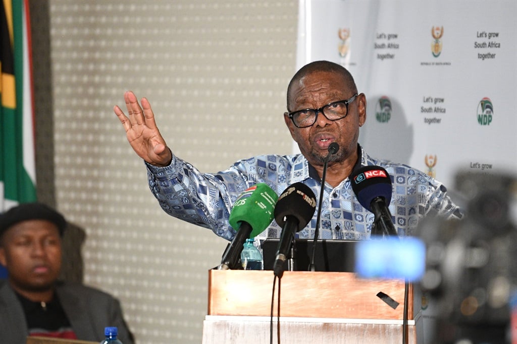 Calls have been made from several quarters for Minister Blade Nzimande to step down in the face of the ongoing crisis at NSFAS.  Gallo Images/Lefty Shivambu)