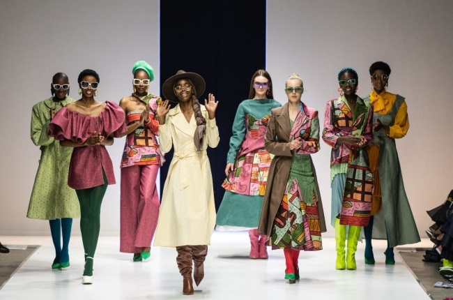 MUNKUS showcased their ISIKHATHI SS23 Campaign collection in collaboration with Europa Art at SA Fashion Week last year.