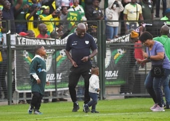 Malesela calls on SA clubs to 'Dance' like Downs: 'That's how football must be played'