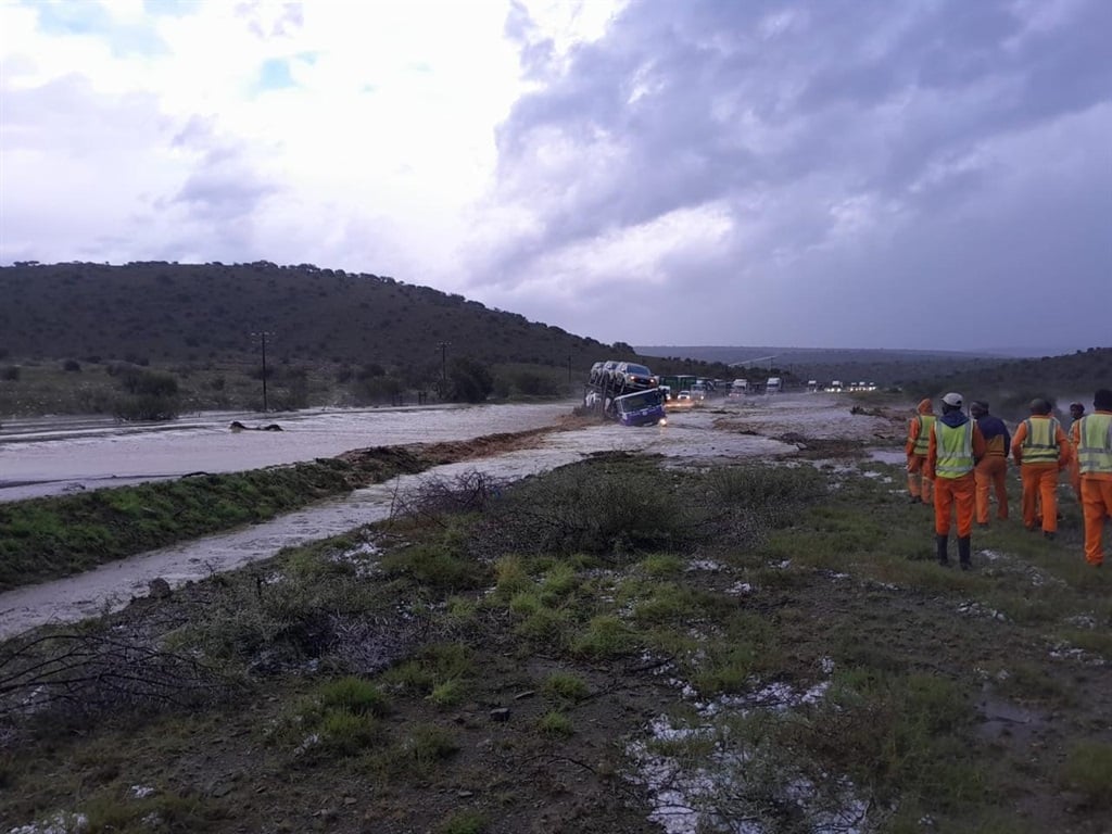A cloud burst on the N10 route near Cradock led to flooding in the area.