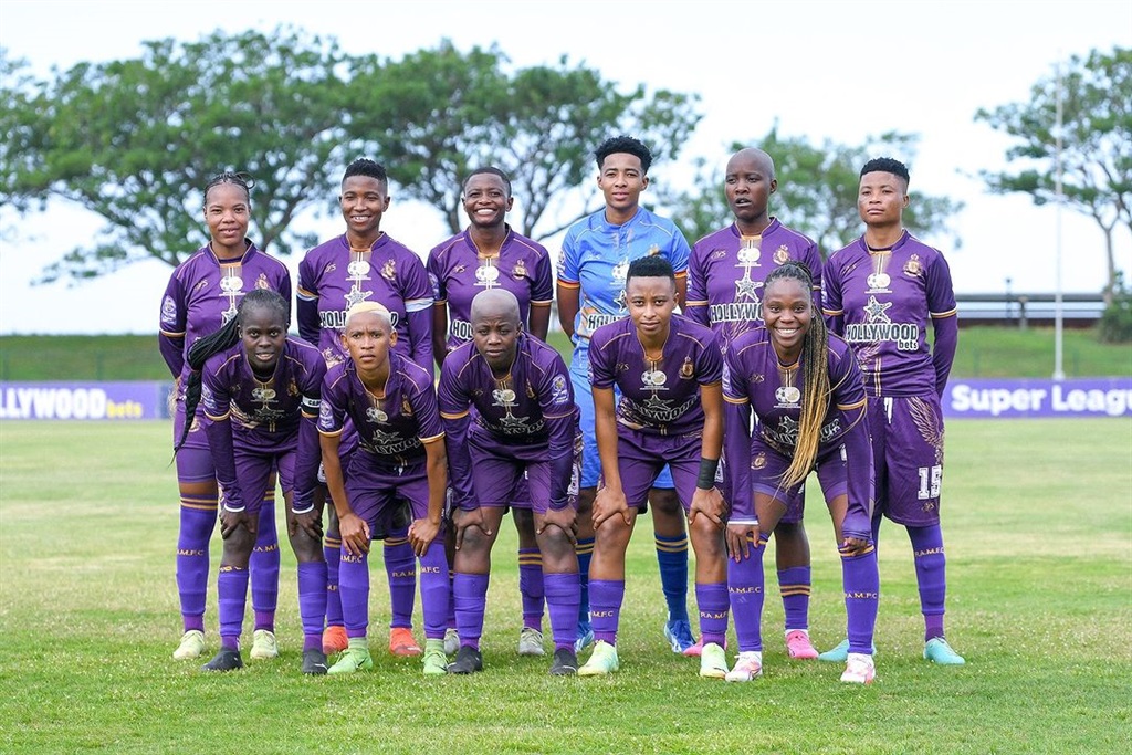 A fight broke out between Royal AM Ladies and Lindelani Ladies in the Hollywoodbets Super League.