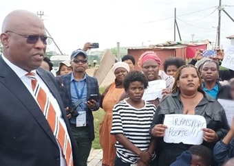 'No transport, no vote’: Residents disrupt Eastern Cape premier's programme to voice concerns