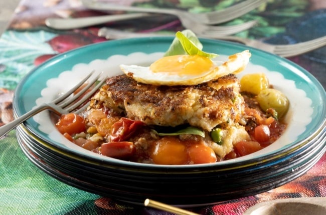 Bubble and squeak with fried egg and tomato relish. (PHOTO: Misha Jordaan)