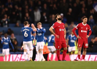 Liverpool's Title Hopes Dashed After Merseyside Derby Loss