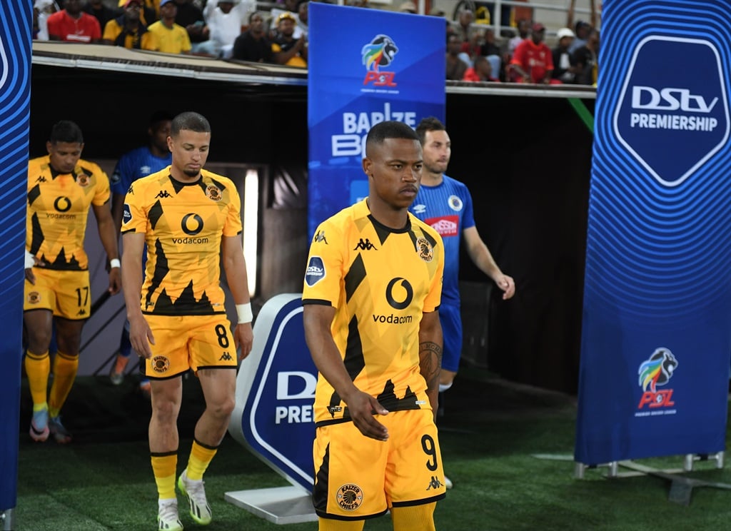 POLOKWANE, SOUTH AFRICA - SEPTEMBER 20: Players walk out prior to the DStv Premiership match between SuperSport United and Kaizer Chiefs at Peter Mokaba Stadium on September 20, 2023 in Polokwane, South Africa. (Photo by Philip Maeta/Gallo Images)
