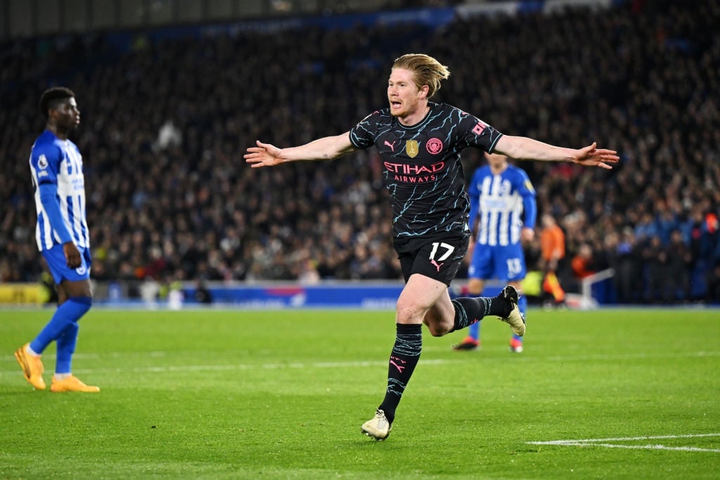 BRIGHTON, ENGLAND - APRIL 25: Kevin De Bruyne of Manchester City celebrates scoring his teams first goal during the Premier League match between Brighton & Hove Albion and Manchester City at American Express Community Stadium on April 25, 2024 in Brighton, England. (Photo by Mike Hewitt/Getty Images)