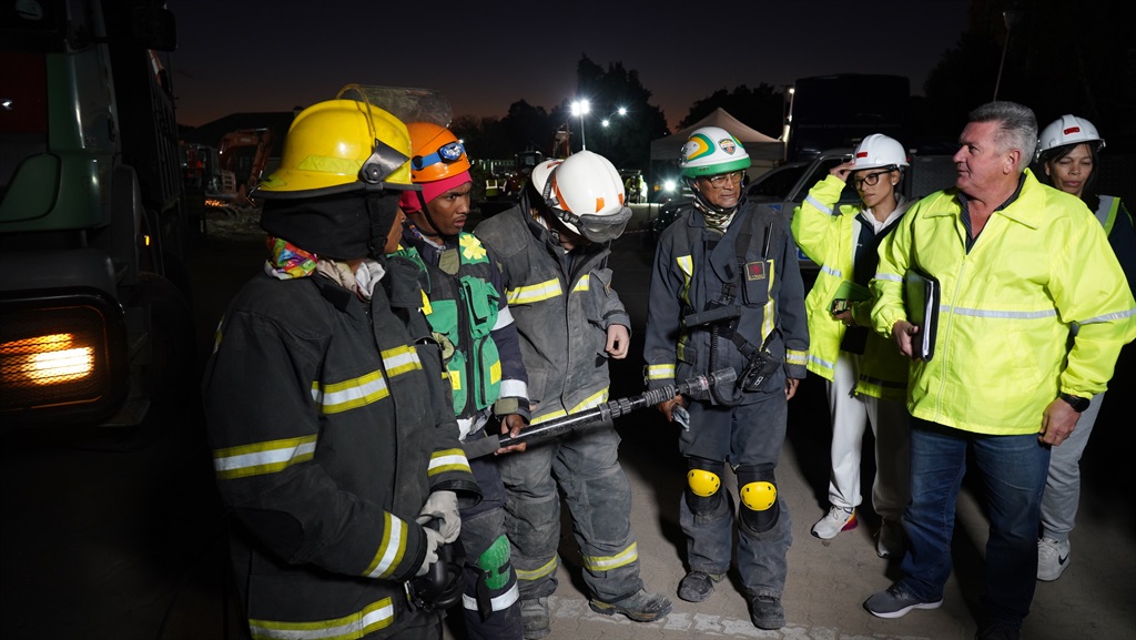 News24 | WATCH | Hope as death toll rises to 14: How faint sound led to rescue from under the rubble...
