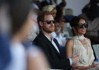 Stylish Meghan makes her mark during tour of Nigeria with Prince Harry