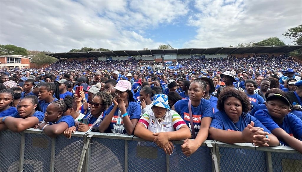 More than 10 000 people attended the DA's Rescue South Africa rally in Durban on Saturday. (Supplied/DA)