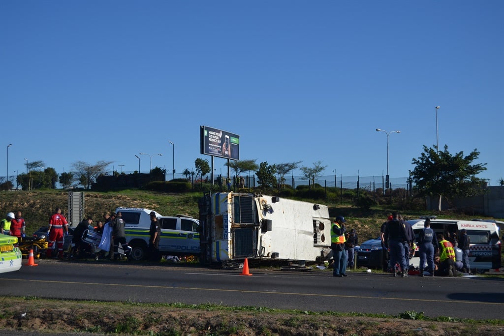 News24 | Nine policemen injured, two seriously, in Nyala rollover on N1 in Cape Town