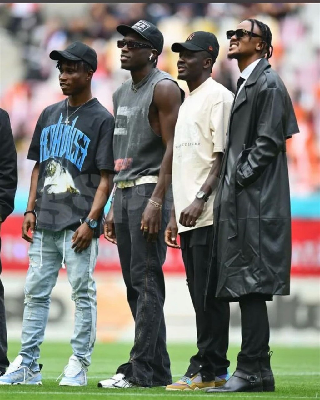 Siyabonga Ngezana and his FCSB teammates.