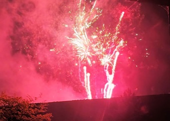 WATCH | Nobody home as Arsenal fans 'treat' Man City hotel to a 2am fireworks show