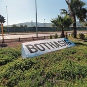 Bothasig residents unite for monthly green exchange
