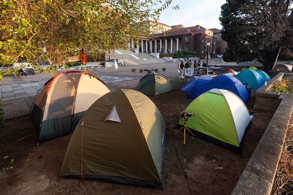 News24 | 'Resistance is beautiful': UCT students set up camp in solidarity with Palestine