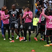 Orlando Pirates Players Donate, Play, & Inspire At Children's Home Visit
