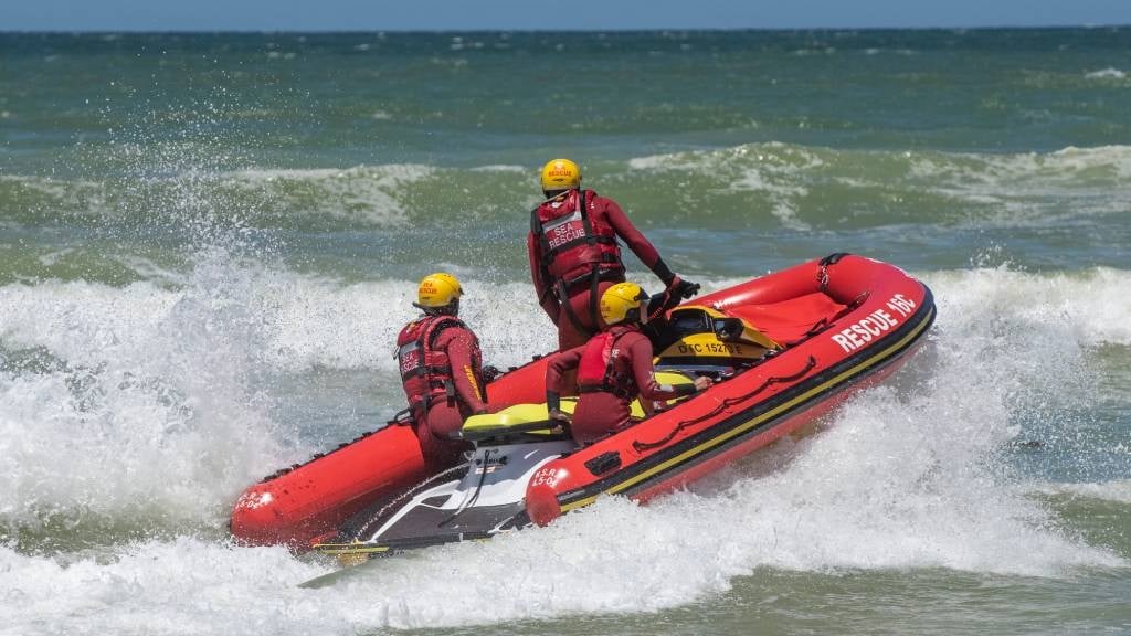 News24 | Teen saves cousin from rip currents at Wilderness Beach