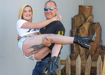 Bikers’ Babes-huwelik: Gesoek, ’n 3de wiel vir ons wa – vir vriendskap en vir voordele