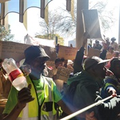 Joburg mayor refuses to meet Pikitup protesters outside council chamber