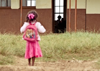 New shock SA stats: 25% households don't have enough food, almost 15% of kids orphaned