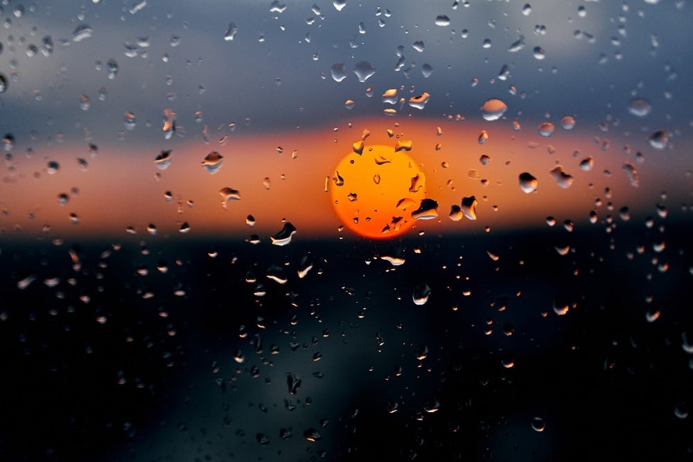 Areas along the east coast will see sunny, warm weather with some light rain. (Ekaterina Goncharova/Getty Images)