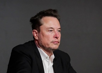 Zimbabwe approves Elon Musk's Starlink in deal with Mnangagwa associate