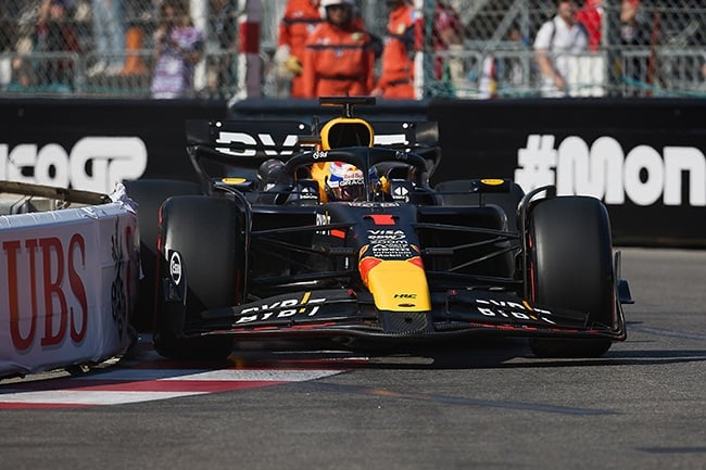 Sport | 'Like driving a go-kart': Verstappen frustrated with 'kangaroo' car in Monaco