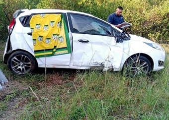 One person killed, six injured after vehicle bearing ANC banner crashes in Durban