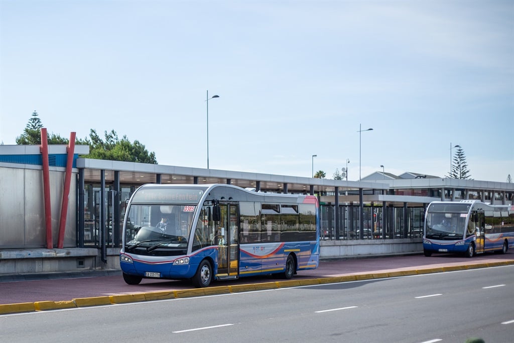 News24 | MyCiTi commuters frustrated as City of Cape Town ups its fares 