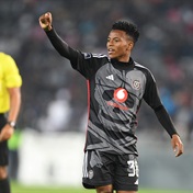 Broos issues warning to Pirates over Mofokeng