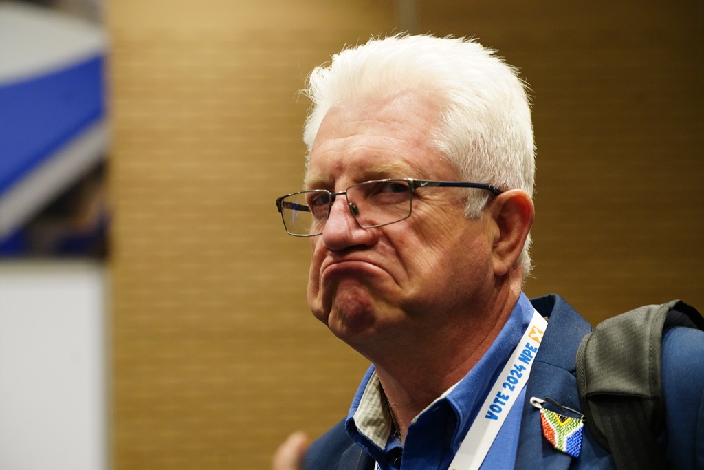 Alan Winde, DA Premier Candidate analysing the res