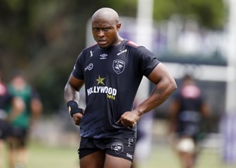 Aphiwe Dyantyi in surprise move to Bulls after underwhelming comeback at Sharks
