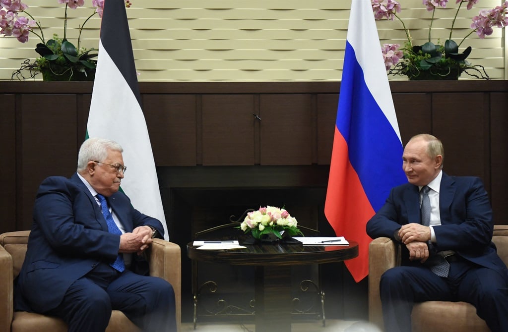 Russian President Vladimir Putin at a meeting with Palestinian President Mahmoud Abbas in Sochi on 23 November 2021. (Yevgeny BIYATOV / POOL / AFP)