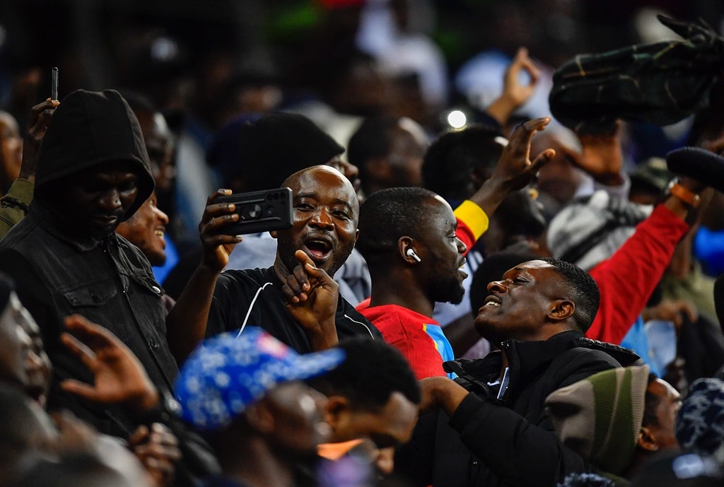 CAPE TOWN, SOUTH AFRICA - SEPTEMBER 13: Spectators