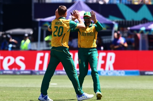 Magical Maharaj defends 11 off last over as SA get past Tigers in New York thriller | Sport